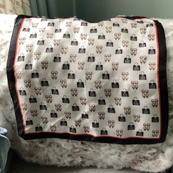 Small square Barbieri scarf - Picture 3 of 8